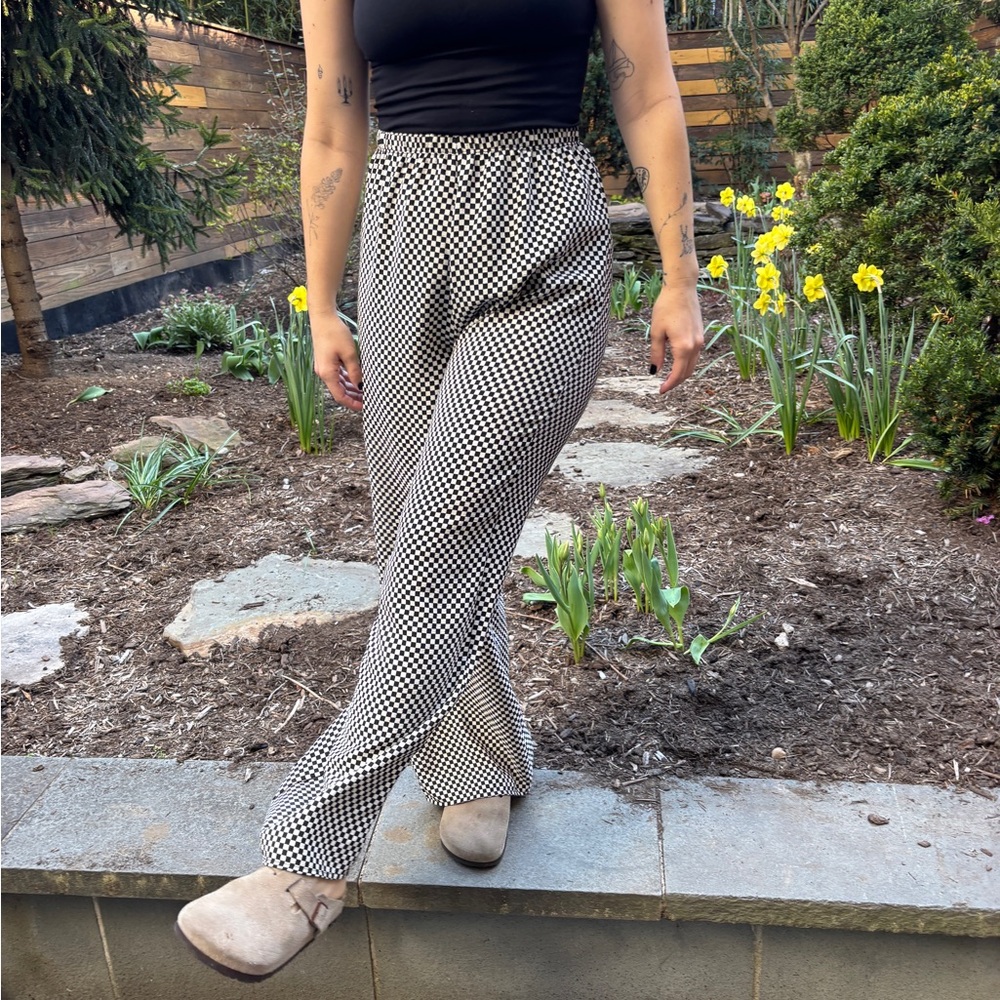 Lisa Says Gah Black & White Checkered Lounge Pants – Size S